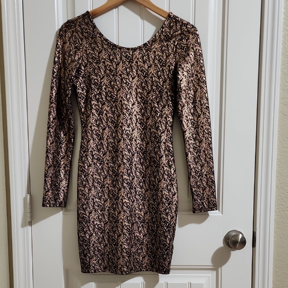 Haute Monde Black and Gold Long Sleeve Dress